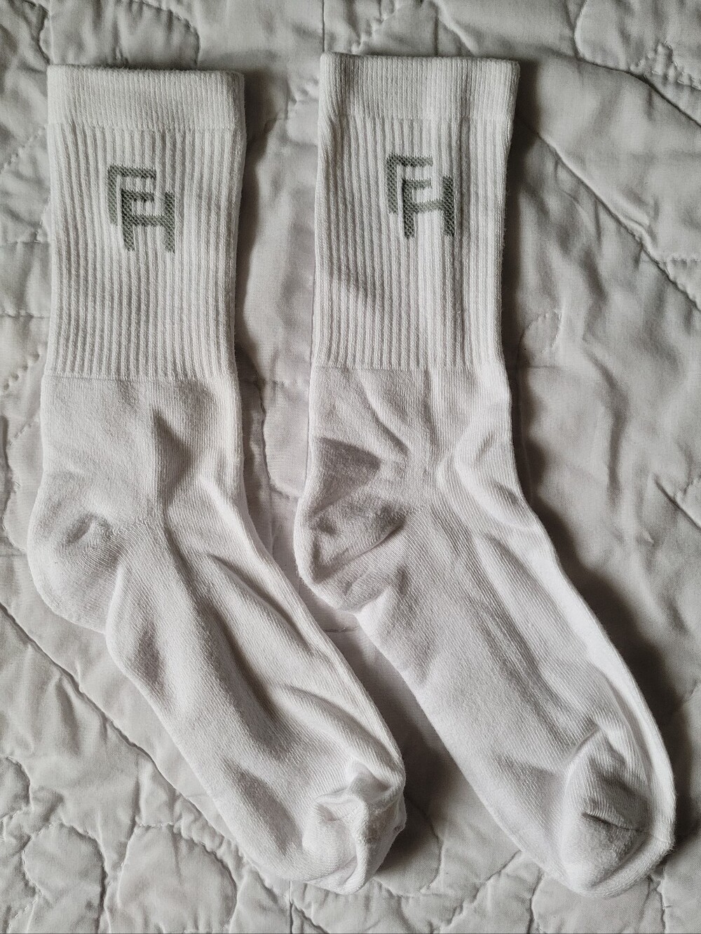 2/$15 🌼 First Health Logo Crew Socks